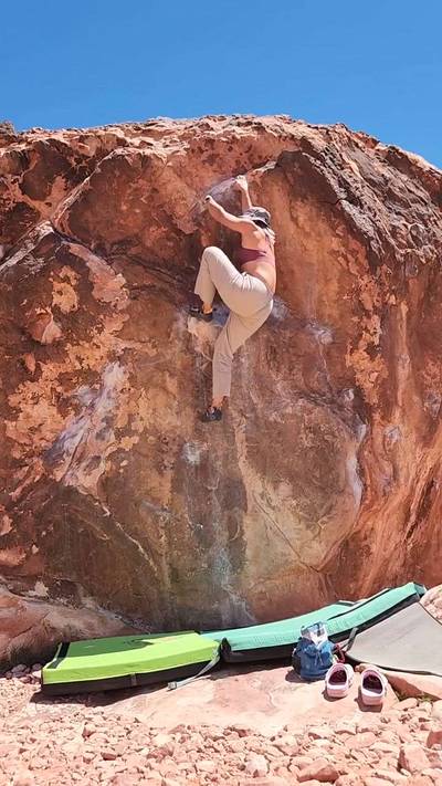Fluffer v2, Red Rock - Beta Video from liftingwithlia
