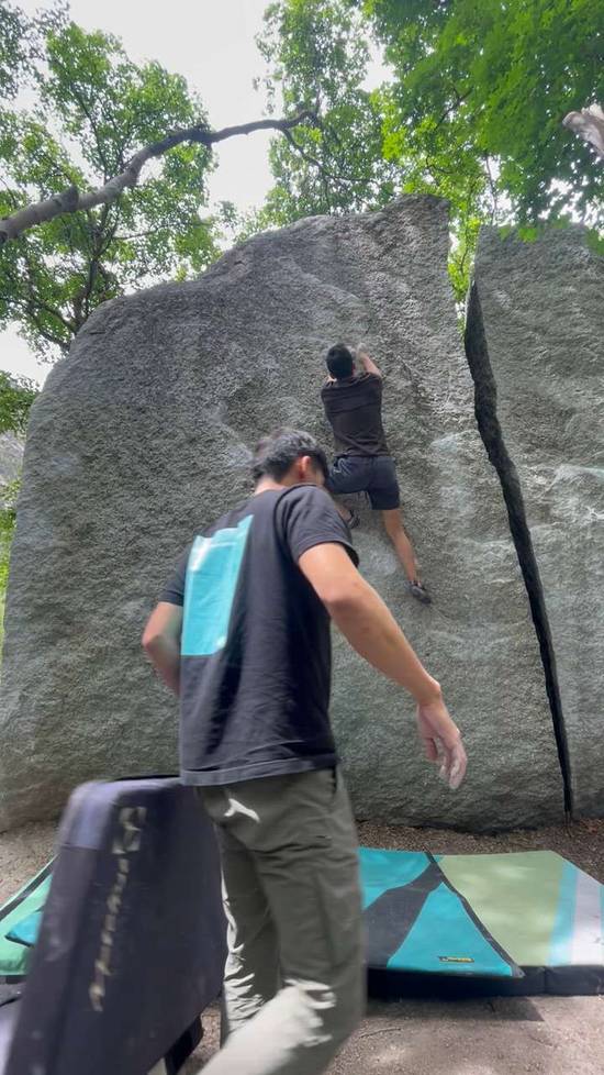 Smiley Right v4, Little Cottonwood Canyon - Beta Video from Kev