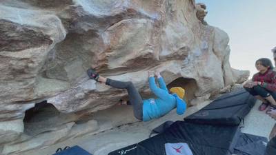 False Hueco Traverse v2, Joshua Tree - Beta Video from LittleBetaBird
