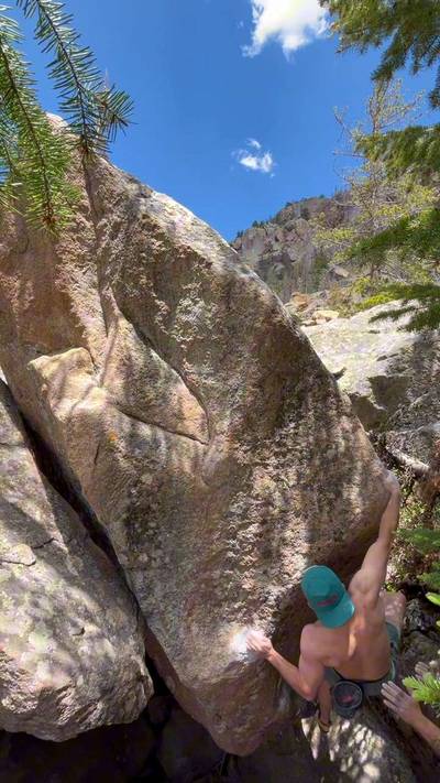 Hanging Arete v6, Rocky Mountain National Park - Beta Video from andew