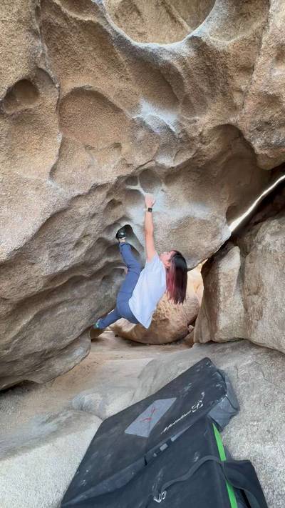 Caveman Finish v3, Joshua Tree - Beta Video from tiffboulderland