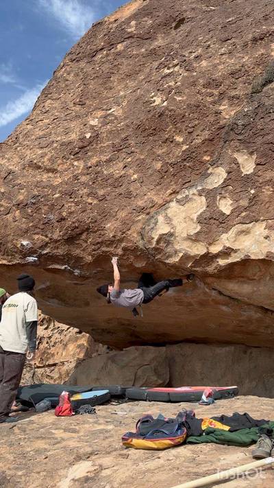 Fern Roof v8, Hueco Tanks - Beta Video from brando