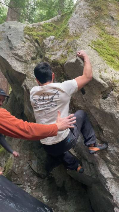 Couch Surfer v3, Squamish - Beta Video from carlo.climbs