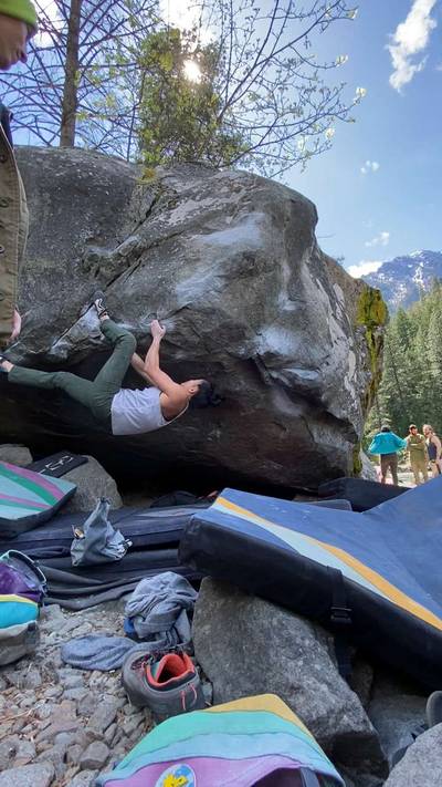 Hueco Crimper Left Entrance v8, Leavenworth - Beta Video from annabanana22