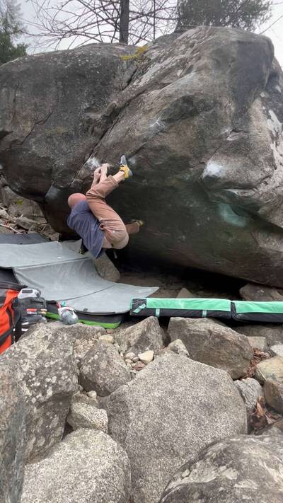 Hueco Crimper Left Entrance v8, Leavenworth - Beta Video from stevendimmitt