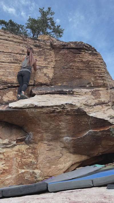 Bat Mantle v3, Red Rock - Beta Video from annaclimbing