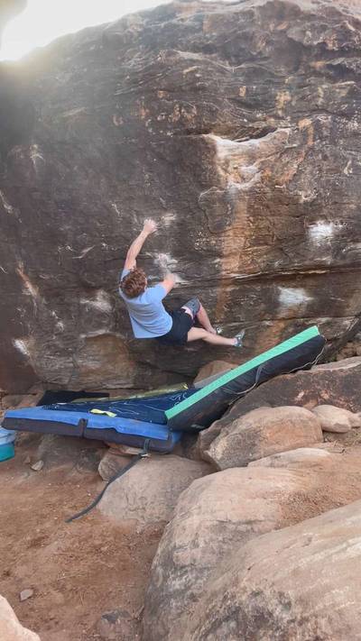 Dead Rabbit v10, Moe's Valley - Beta Video from Rockclimbingcoach