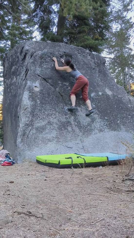 Tallboy Slab v0, Lake Tahoe - Beta Video from bouldering_dumpling
