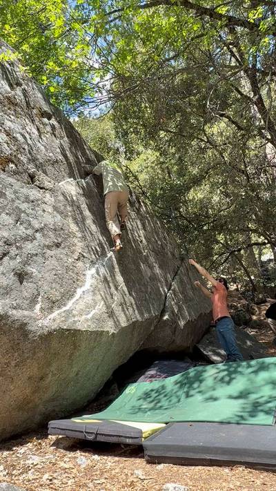The Largo Lunge v0, Yosemite Valley - Beta Video from StinkeePete