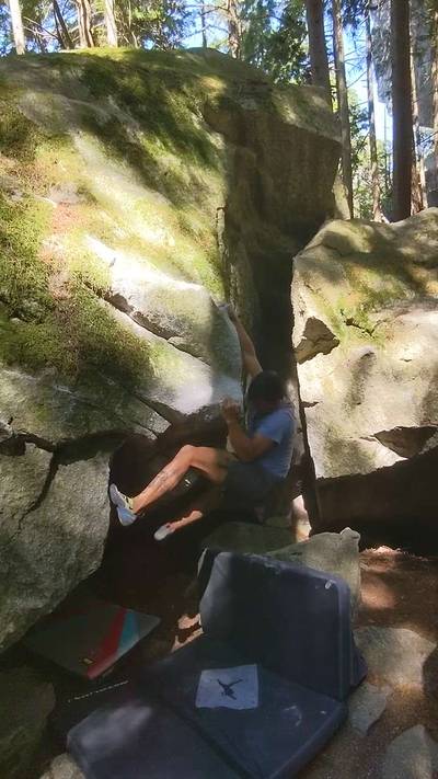 Largonian Bulge v2, Squamish - Beta Video from KingDyno