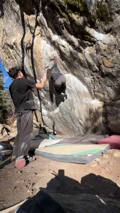 Crescent Moon v7, Rocky Mountain National Park - Beta Video from ticlimbs