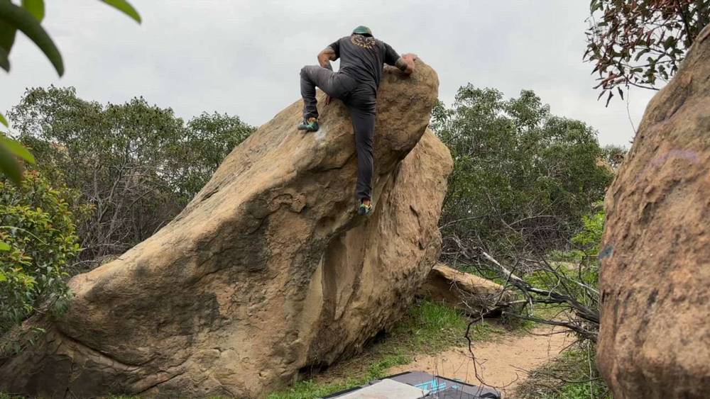 Broken Arete v3, Stoney Point - Beta Video from breakingbeta