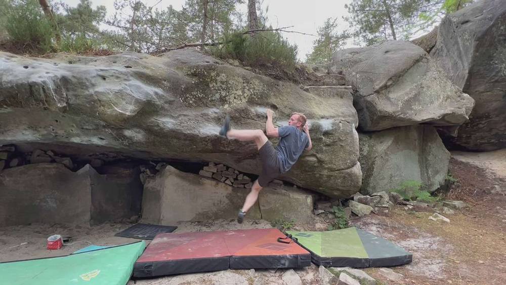 À l'Endroit v7, Fontainebleau - Beta Video from soso