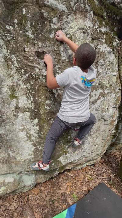 Nightshade v1, Hospital Boulders - Beta Video from BoulderCrawler