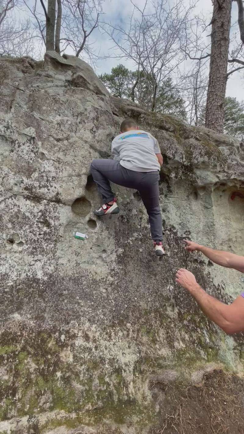 Yes We Can v1, Hospital Boulders - Beta Video from BoulderCrawler