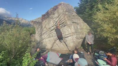 Warm Up Jugs (aka Everyone's Problem) v0, Little Cottonwood Canyon - Beta Video from routesetter