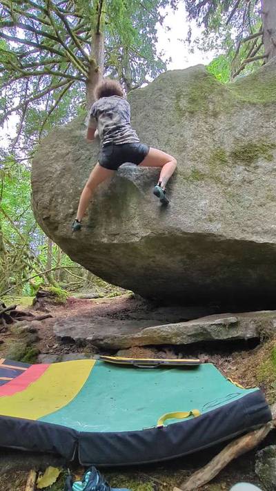 Rub-a-dub-dub v4, Squamish - Beta Video from Cheycheystirfry