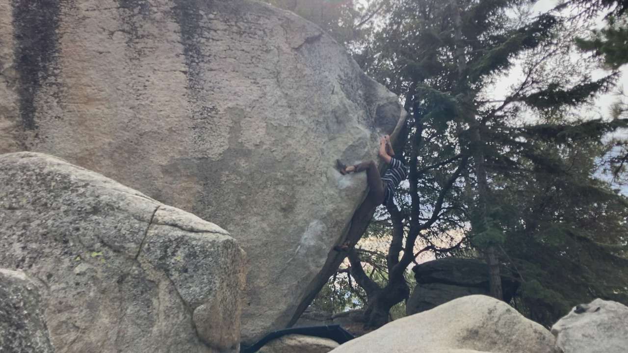 Cracker Boy v7 - The Summit, Black Mountain Bouldering
