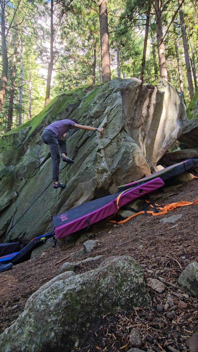 Another Green Traverse v2, Squamish - Beta Video from Kirby