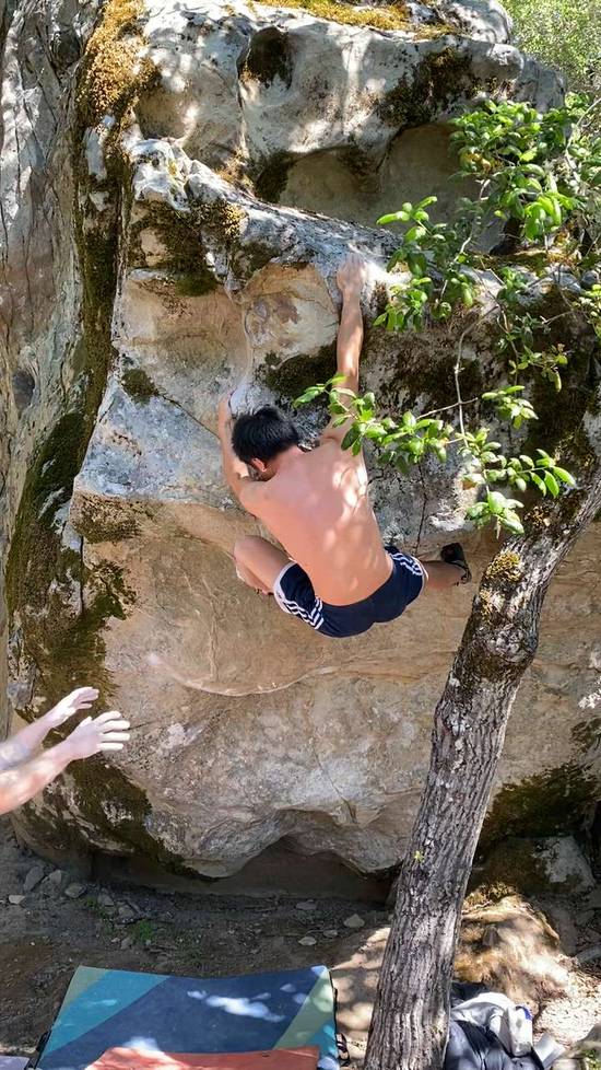 Way Dubious Contortionist Low v8, Castle Rock State Park - Beta Video from Kai_