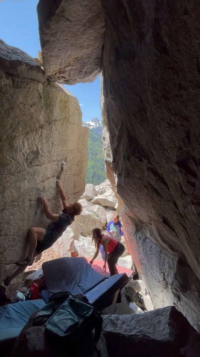 One of the Ones v10, Little Cottonwood Canyon - Beta Video from illprobablypunt