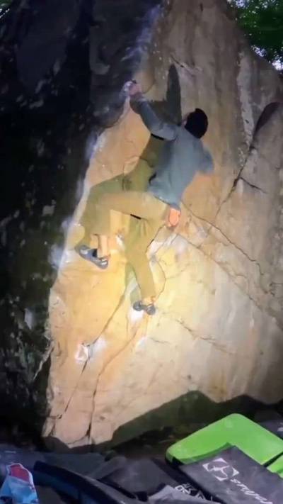 Sunshine Arete v5, New River Gorge - Beta Video from juanjara