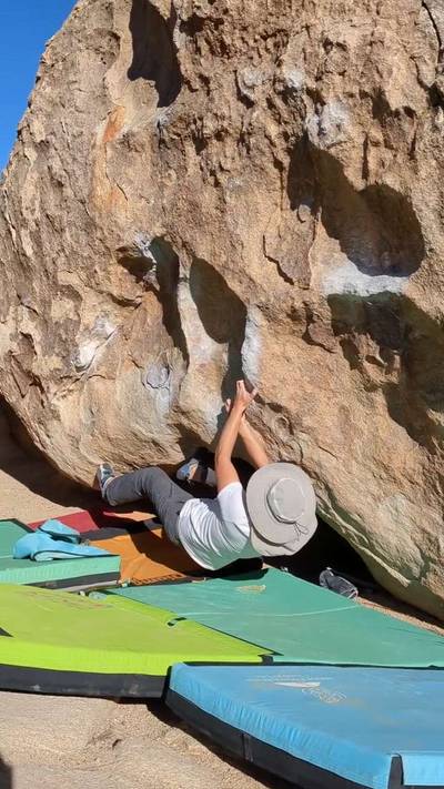 Little Chucky v4, Joshua Tree - Beta Video from bouldering_wonton