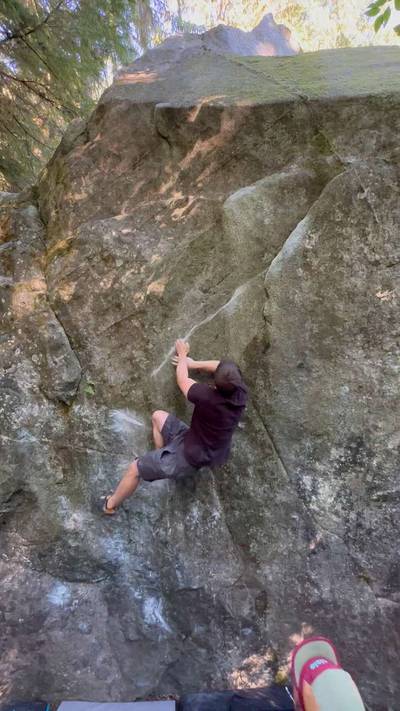 World's Best Boulder Problem v4, Squamish - Beta Video from Jer_on_the_rocks
