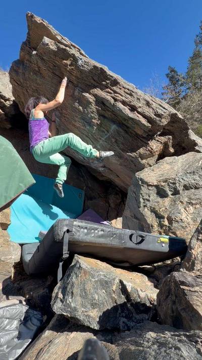 Troll Hole v7, Clear Creek Canyon - Beta Video from lilyswann