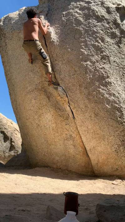 Thin Crack v0, Horse Flats - Beta Video from Stoned_Again