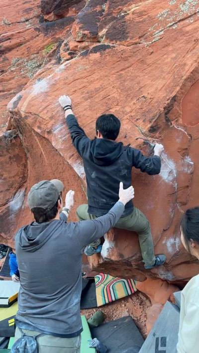 Arctic Surfing v6, Red Rock - Beta Video from rickyslclimbs