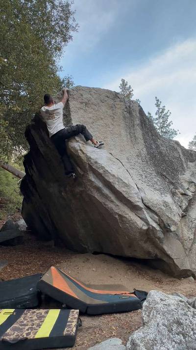 Ament Arete v4, Yosemite Valley - Beta Video from The_Master_Beta