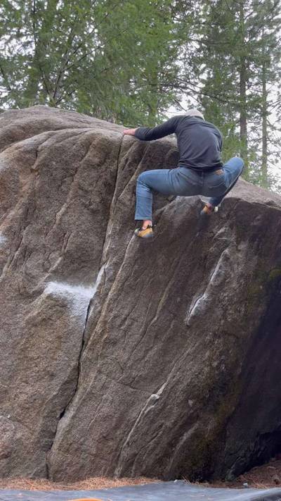 Alcove Center Variation v5, Leavenworth - Beta Video from cc.climbs.rocks