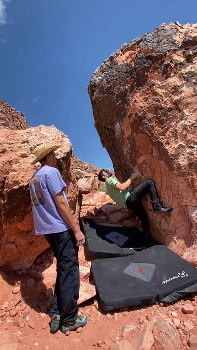 Put Your Shoes On Arete v3, Red Rock - Beta Video from aviv