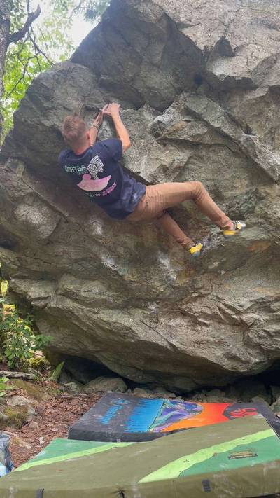 How Neat is That? v6, Squamish - Beta Video from johnnyrockit