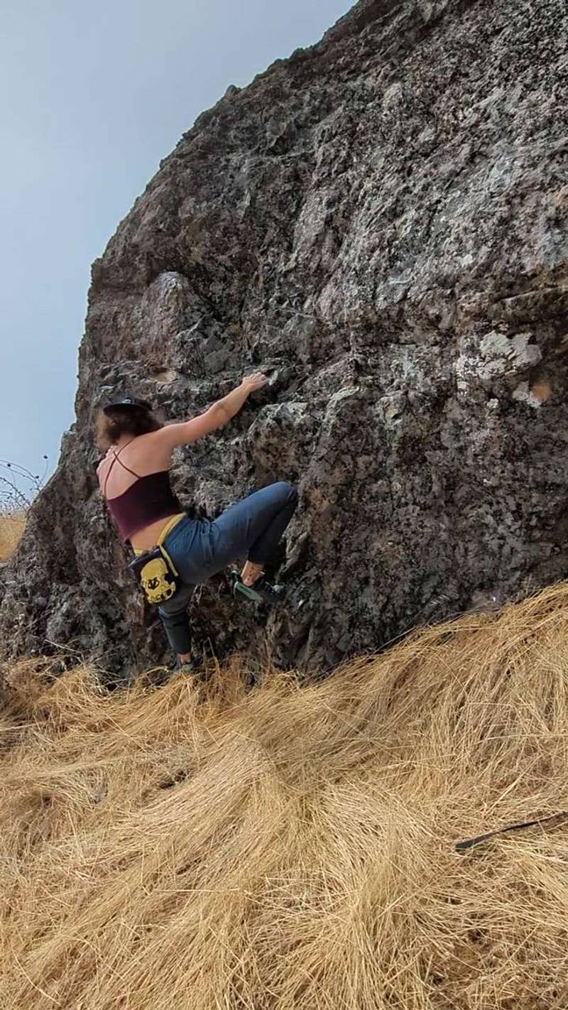 The Molar Traverse v4, Mt. Tamalpais - Beta Video from Cheycheystirfry