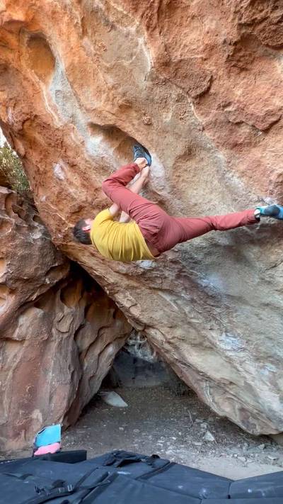 Dirty Martini on the Rocks v9, Hueco Tanks - Beta Video from MorganP