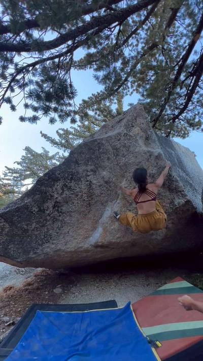 Black Moth Super Rainbow v6, Black Mountain - Beta Video from midersponkey