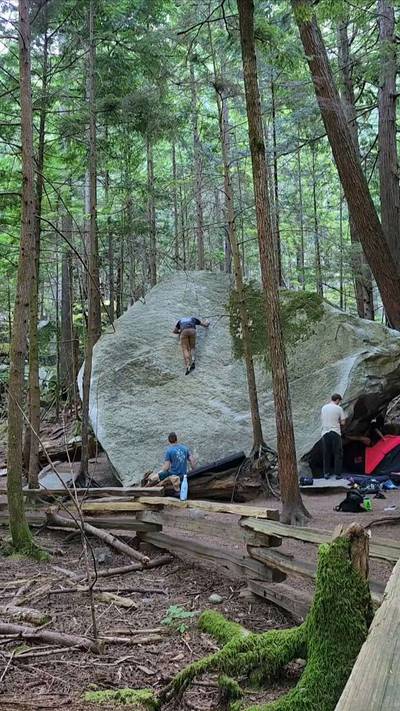 Superfly Slab v0, Squamish - Beta Video from CarsonClimbs