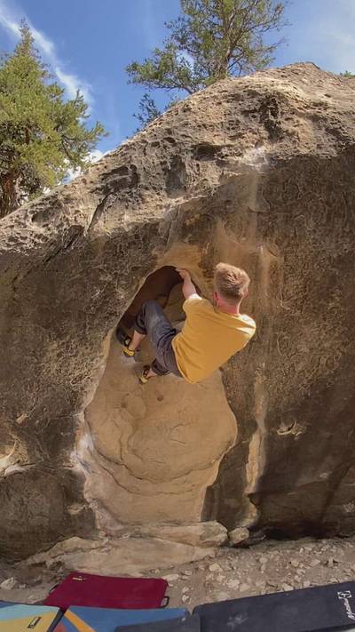 External Tulips v7, Joe's Valley - Beta Video from bolts.and.holds