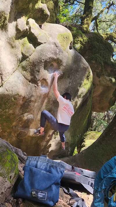 Hueco Wall v5, Castle Rock State Park - Beta Video from baklavva
