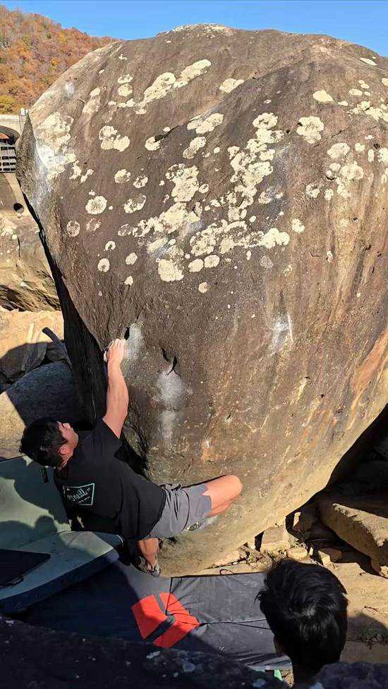 Breast Arete v5, New River Gorge - Beta Video from flu.tru