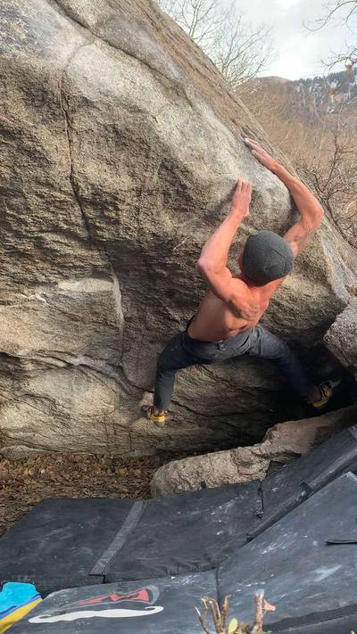 Matt's Cave v8, Little Cottonwood Canyon - Beta Video from brennonmtb