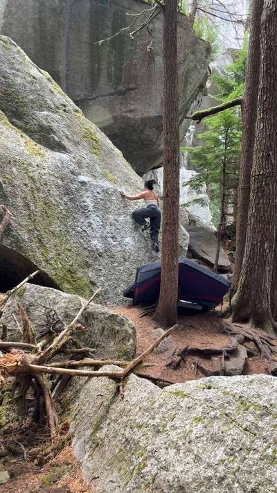 Snake v1, Squamish - Beta Video from tiinnngggg