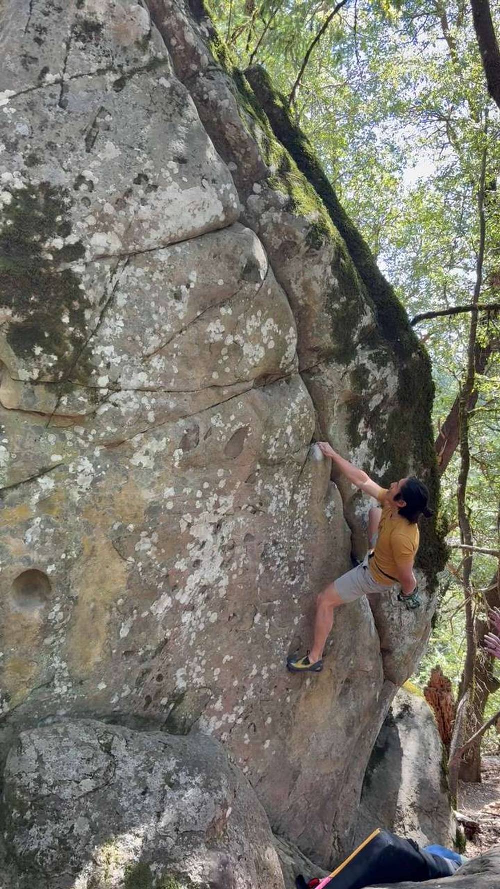 Pyramid Crack v0, Castle Rock State Park - Beta Video from heynomad