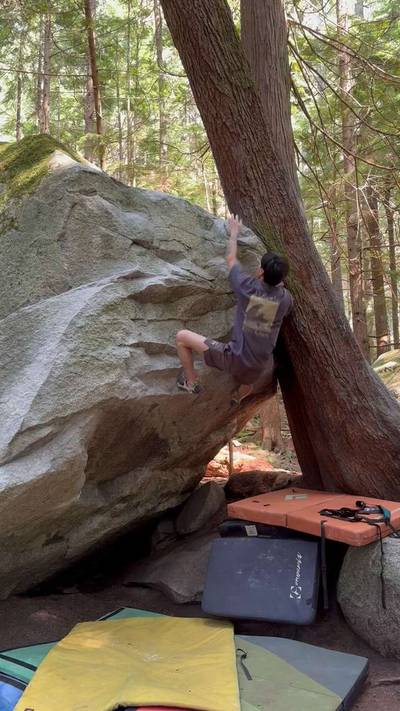 Superfly Lunge v4, Squamish - Beta Video from climb_ryan