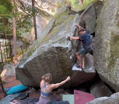 Monkey Lunch v5, Squamish - Beta Video from stevenroach7