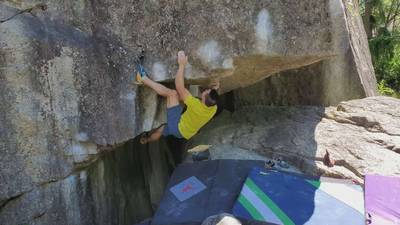 Muddy Waters v10, Squamish - Beta Video from drjeffclimbs