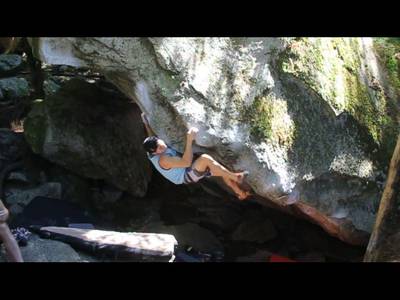 Worm World Cave Low v10, Squamish - Beta Video from drjeffclimbs