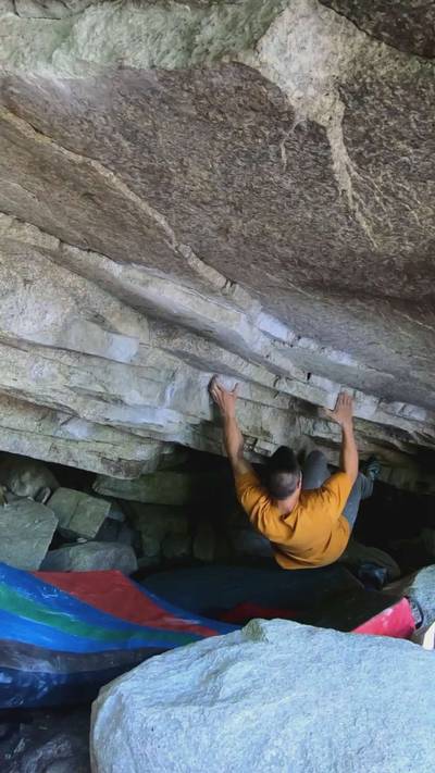 The Touch v9, Squamish - Beta Video from drjeffclimbs